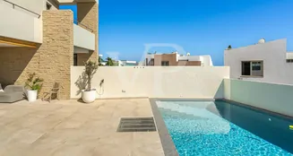 von_poll_real_estate_property_ES253185374_image_4