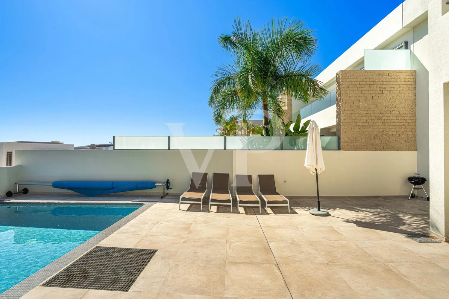 Luxusvilla mit privatem Pool in La Caleta