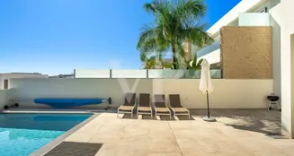 von_poll_real_estate_property_ES253185374_image_70