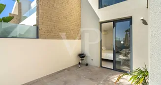 von_poll_real_estate_property_ES253185374_image_71