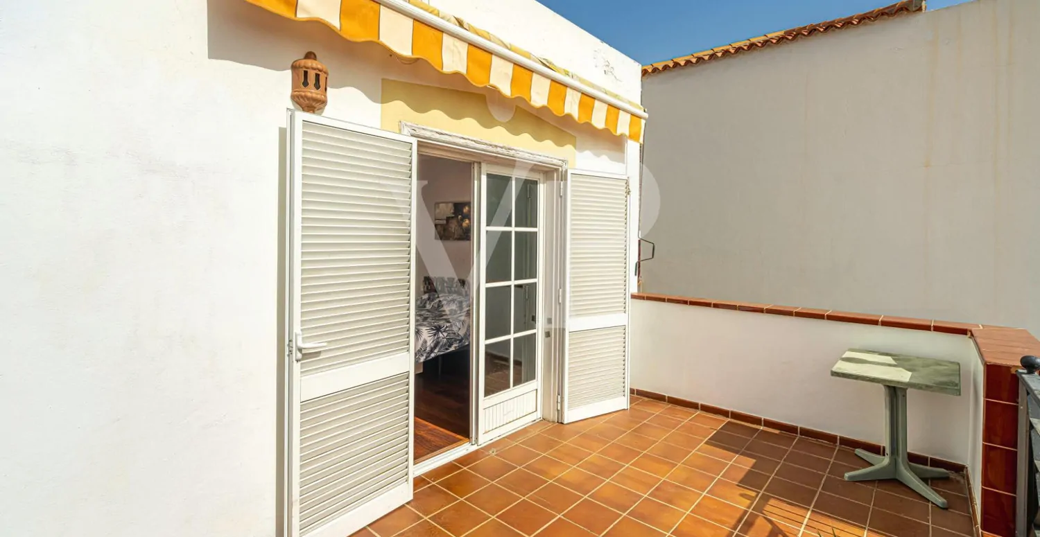 Encantador chalet pareado con vistas al mar en Torviscas