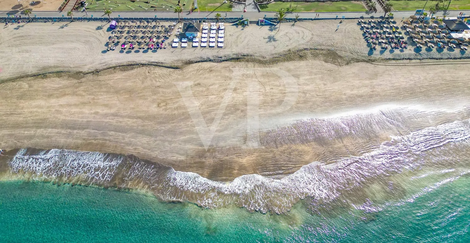 Encantador chalet pareado con vistas al mar en Torviscas