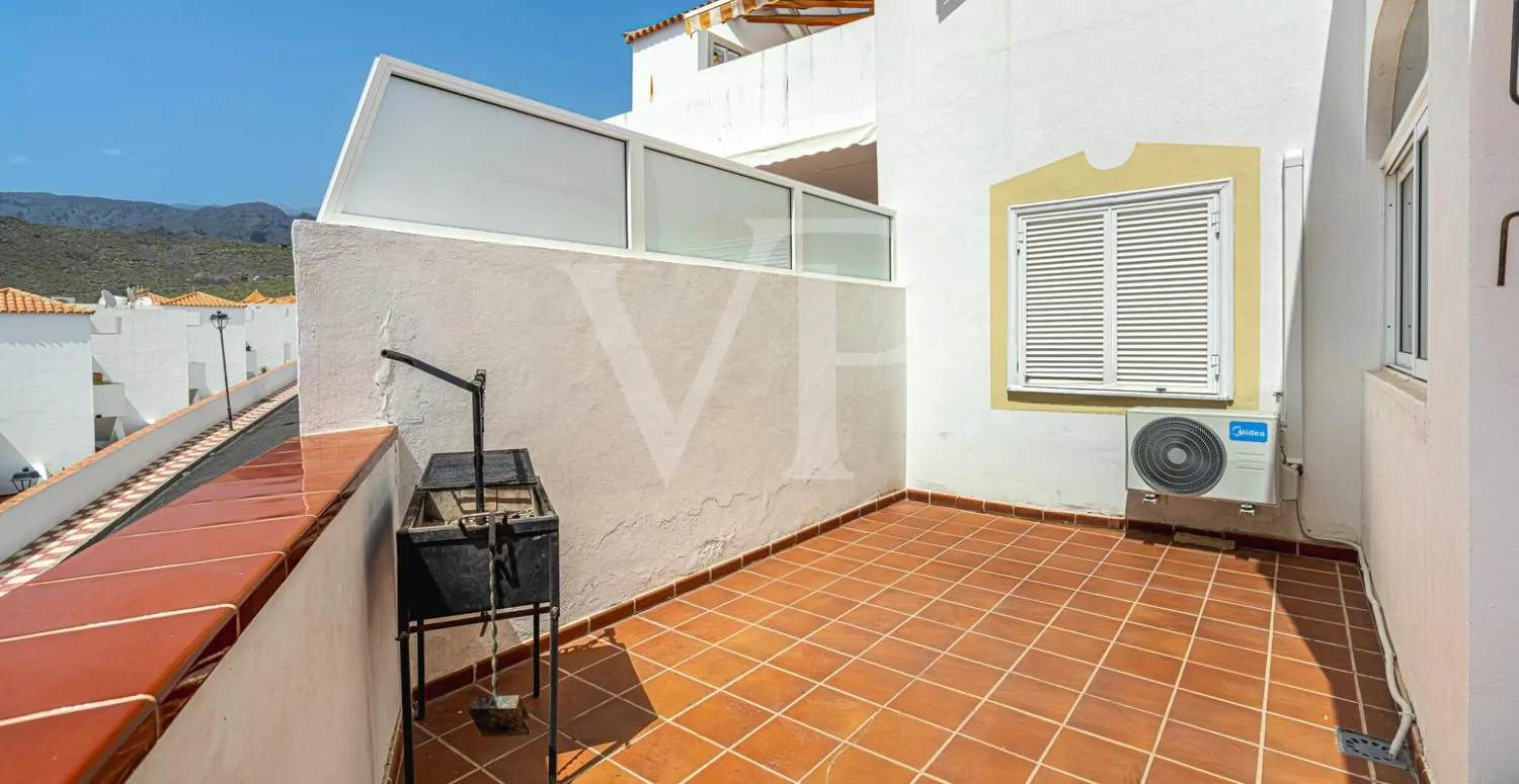 Encantador chalet pareado con vistas al mar en Torviscas