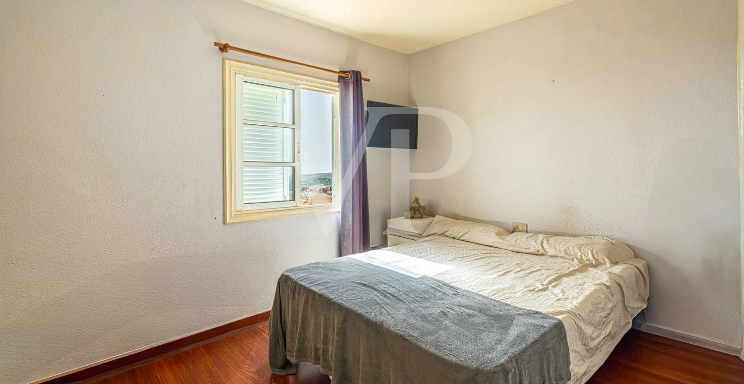 Encantador chalet pareado con vistas al mar en Torviscas