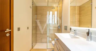 von_poll_real_estate_property_ES253185397_image_150