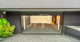 von_poll_real_estate_property_ES253185397_image_102