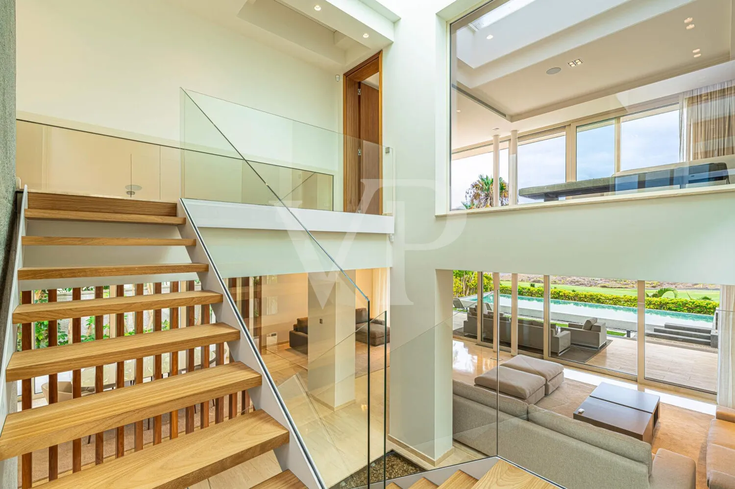 Exklusive Luxusvilla direkt am Golfplatz Costa Adeje – Eleganz trifft Panorama