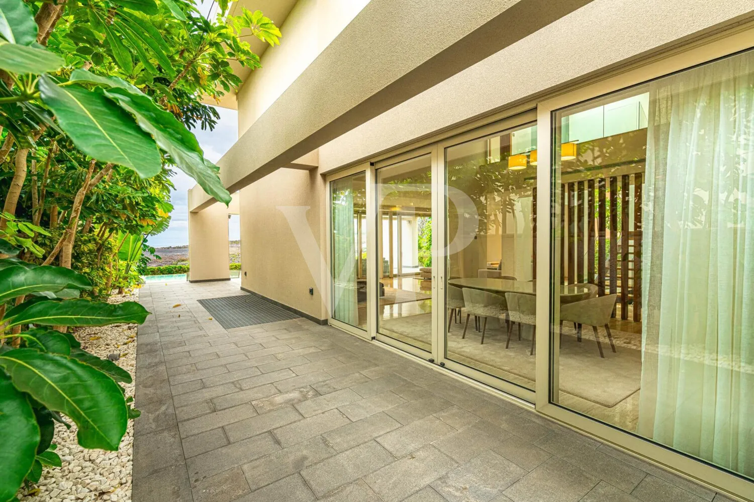 Exklusive Luxusvilla direkt am Golfplatz Costa Adeje – Eleganz trifft Panorama