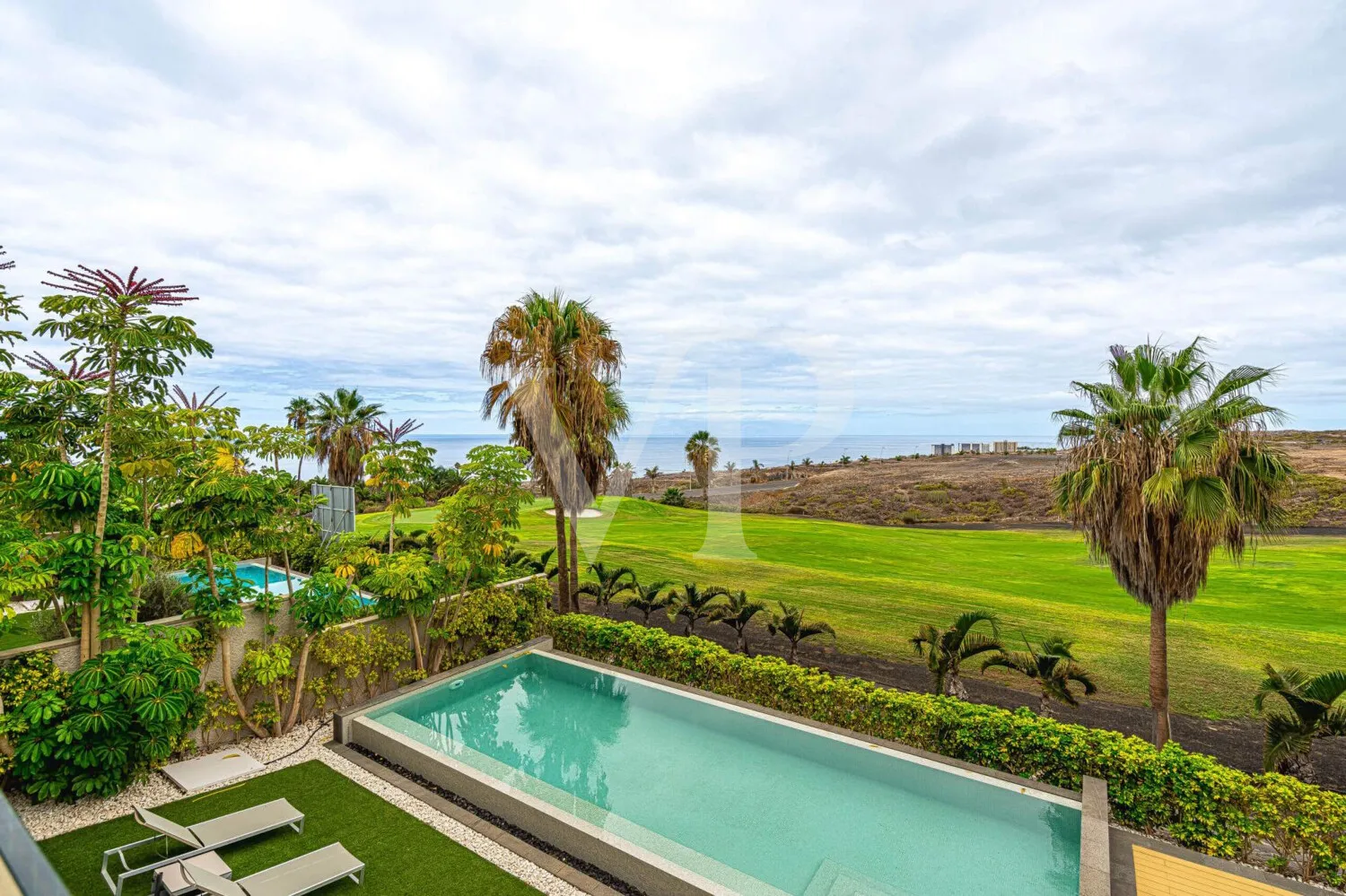 Exklusive Luxusvilla direkt am Golfplatz Costa Adeje – Eleganz trifft Panorama