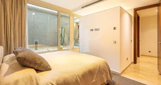 von_poll_real_estate_property_ES253185397_image_283