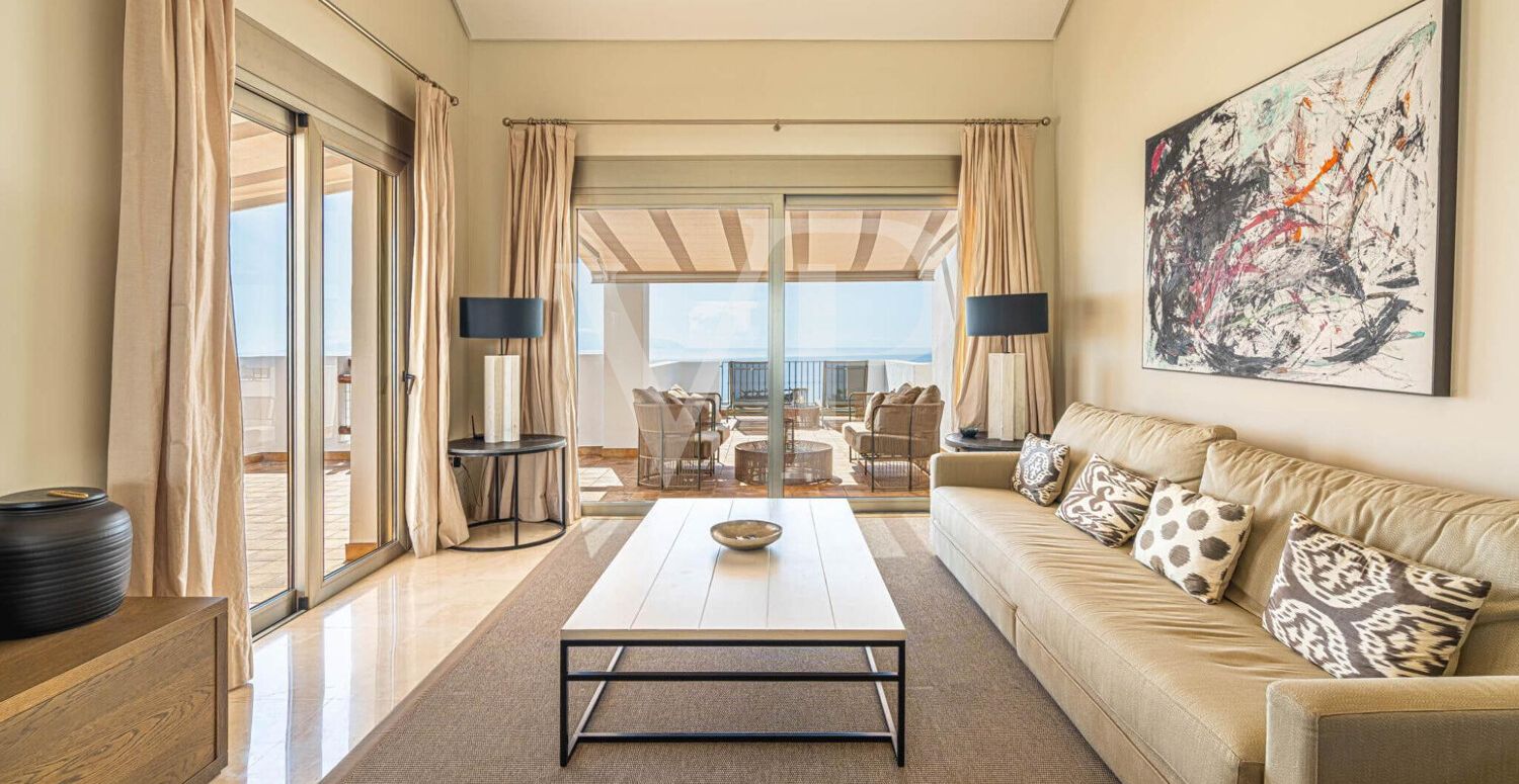 Luxury Penthouse in Las Terrazas de Abama – with rooftop terrace and sea views
