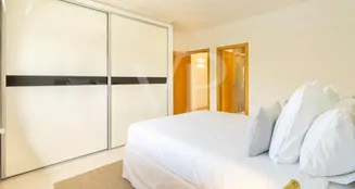 von_poll_real_estate_property_ES253185466_image_120