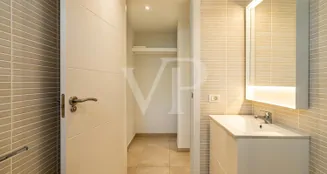 von_poll_real_estate_property_ES253185466_image_148