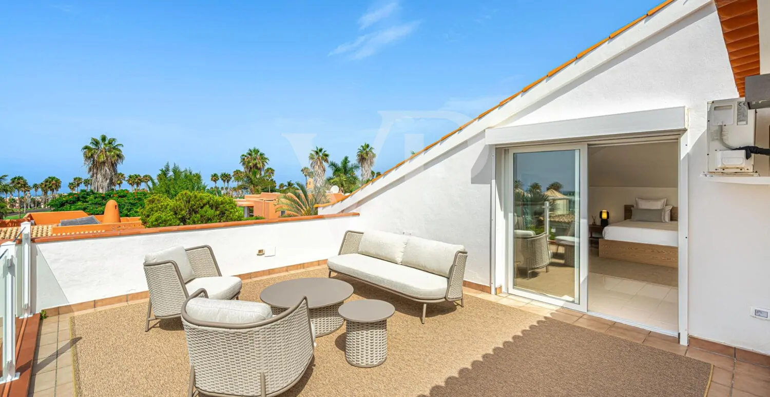 Atemberaubende Villa direkt am Golf Costa Adeje mit Meer- und Bergblick