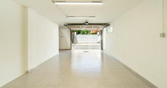 von_poll_real_estate_property_ES253185466_image_72