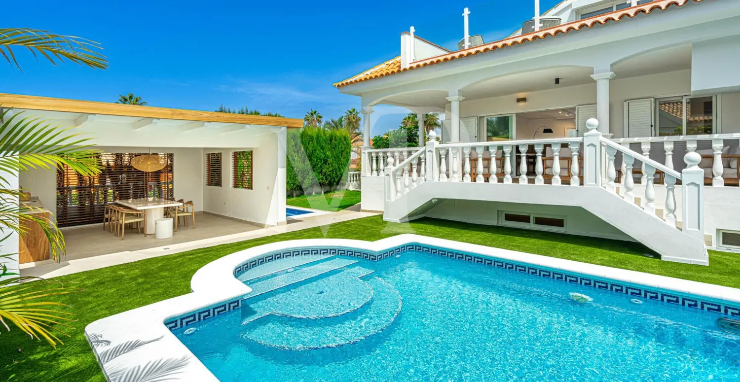 Atemberaubende Villa direkt am Golf Costa Adeje mit Meer- und Bergblick