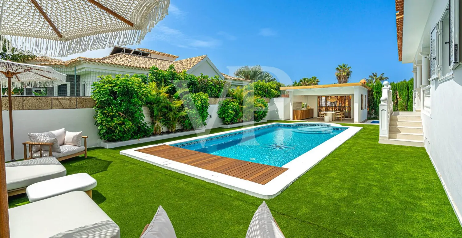 Atemberaubende Villa direkt am Golf Costa Adeje mit Meer- und Bergblick