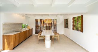 von_poll_real_estate_property_ES253185466_image_8