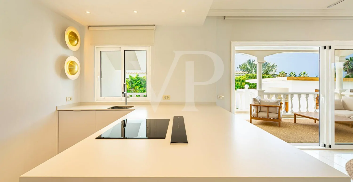 Atemberaubende Villa direkt am Golf Costa Adeje mit Meer- und Bergblick