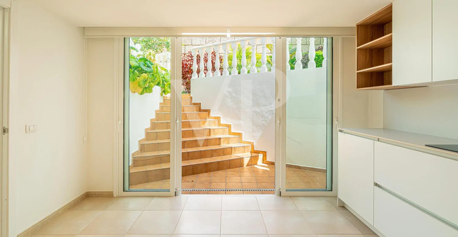 Atemberaubende Villa direkt am Golf Costa Adeje mit Meer- und Bergblick