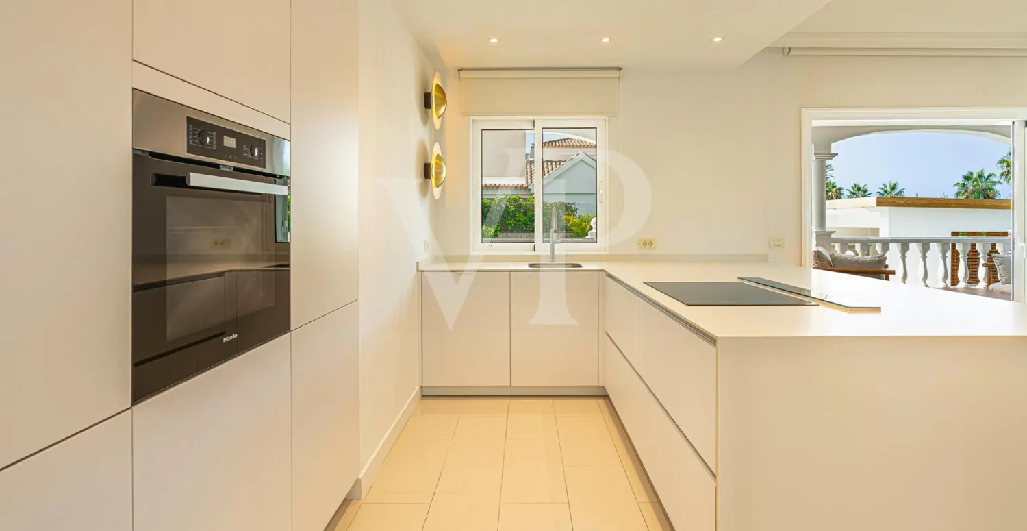 Atemberaubende Villa direkt am Golf Costa Adeje mit Meer- und Bergblick