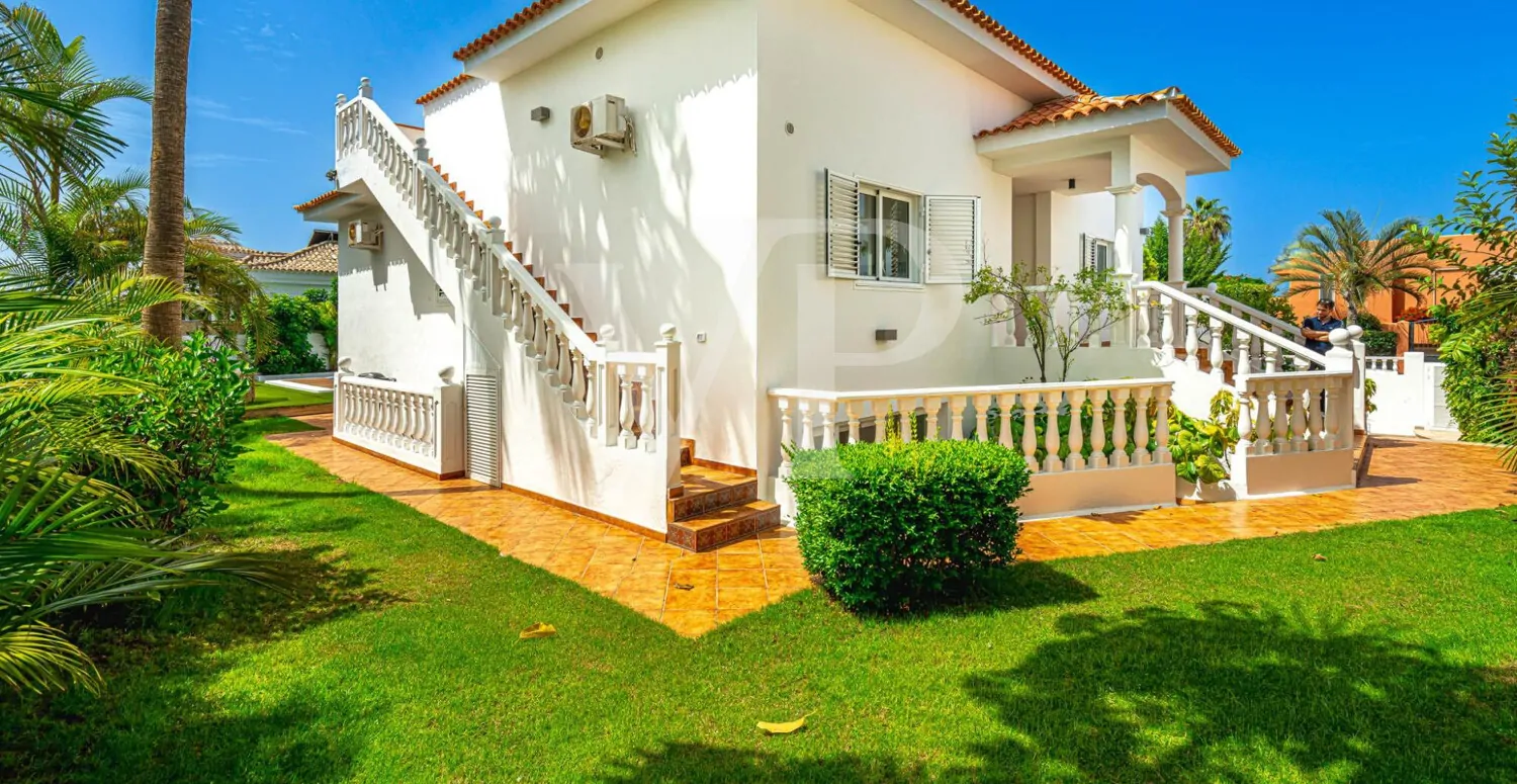 Atemberaubende Villa direkt am Golf Costa Adeje mit Meer- und Bergblick