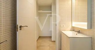 von_poll_real_estate_property_ES253185466_image_229