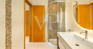 von_poll_real_estate_property_ES253185466_image_203