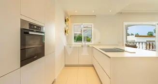 von_poll_real_estate_property_ES253185466_image_193