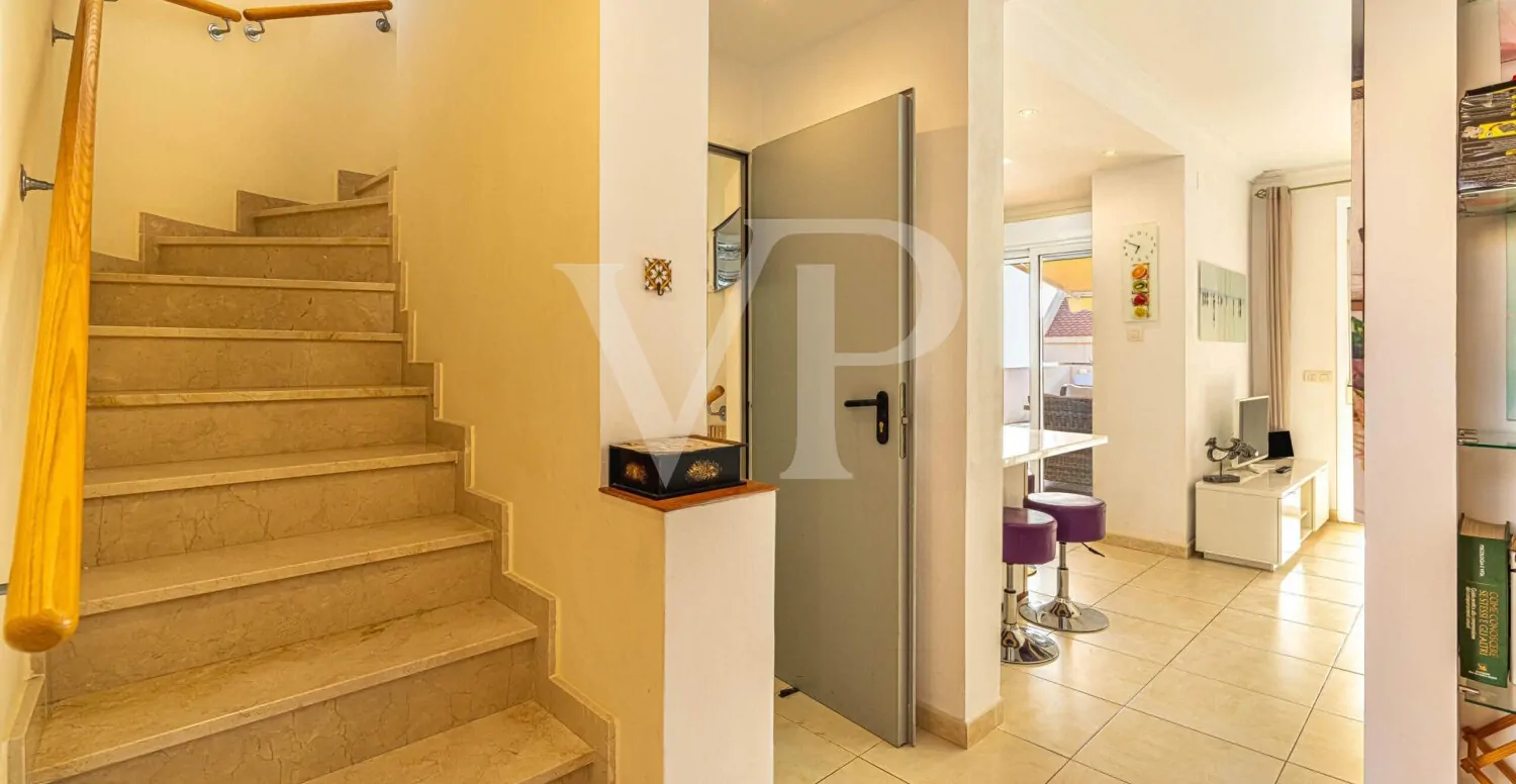 Charming end-terrace house with sea view in Puerto de Santiago