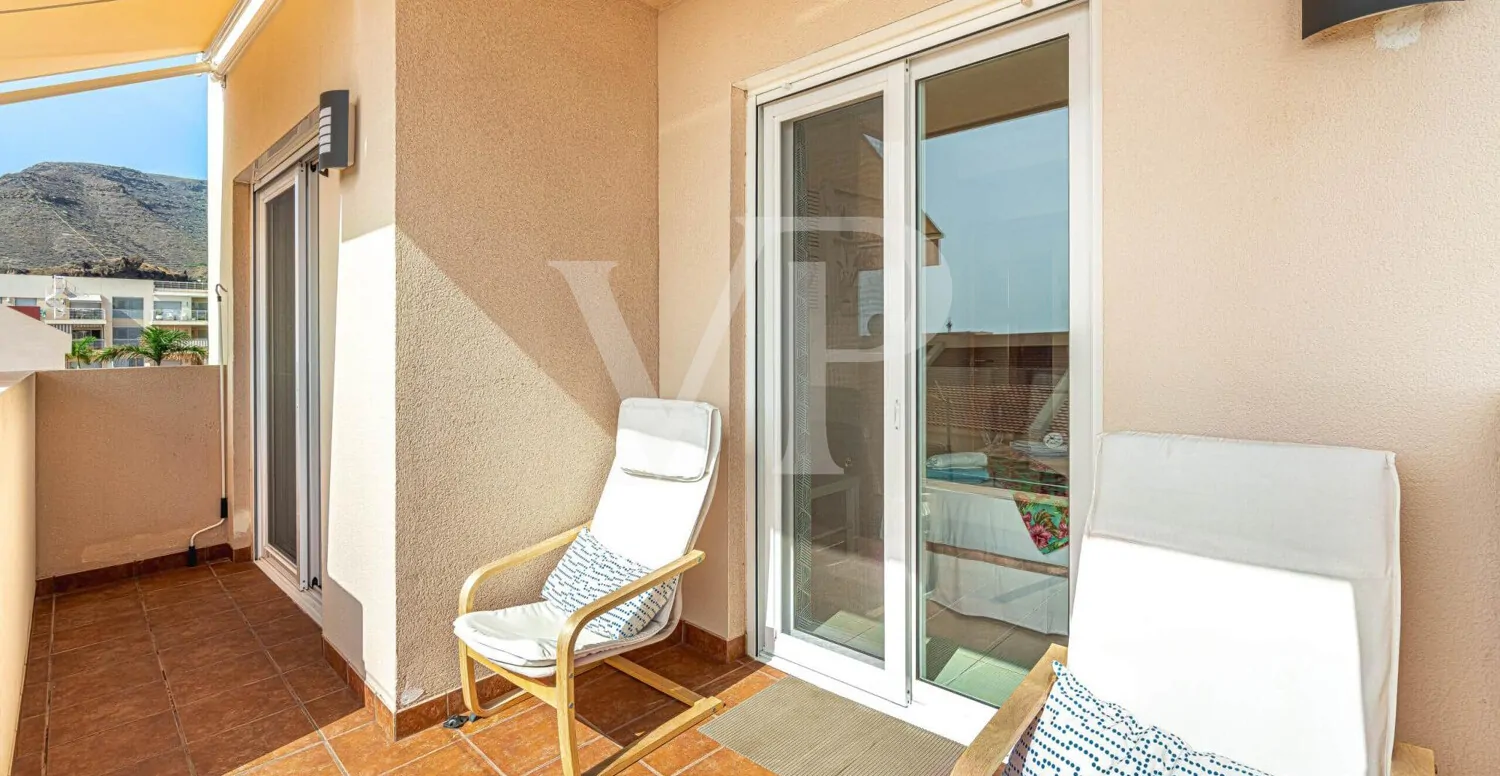 Charming end-terrace house with sea view in Puerto de Santiago