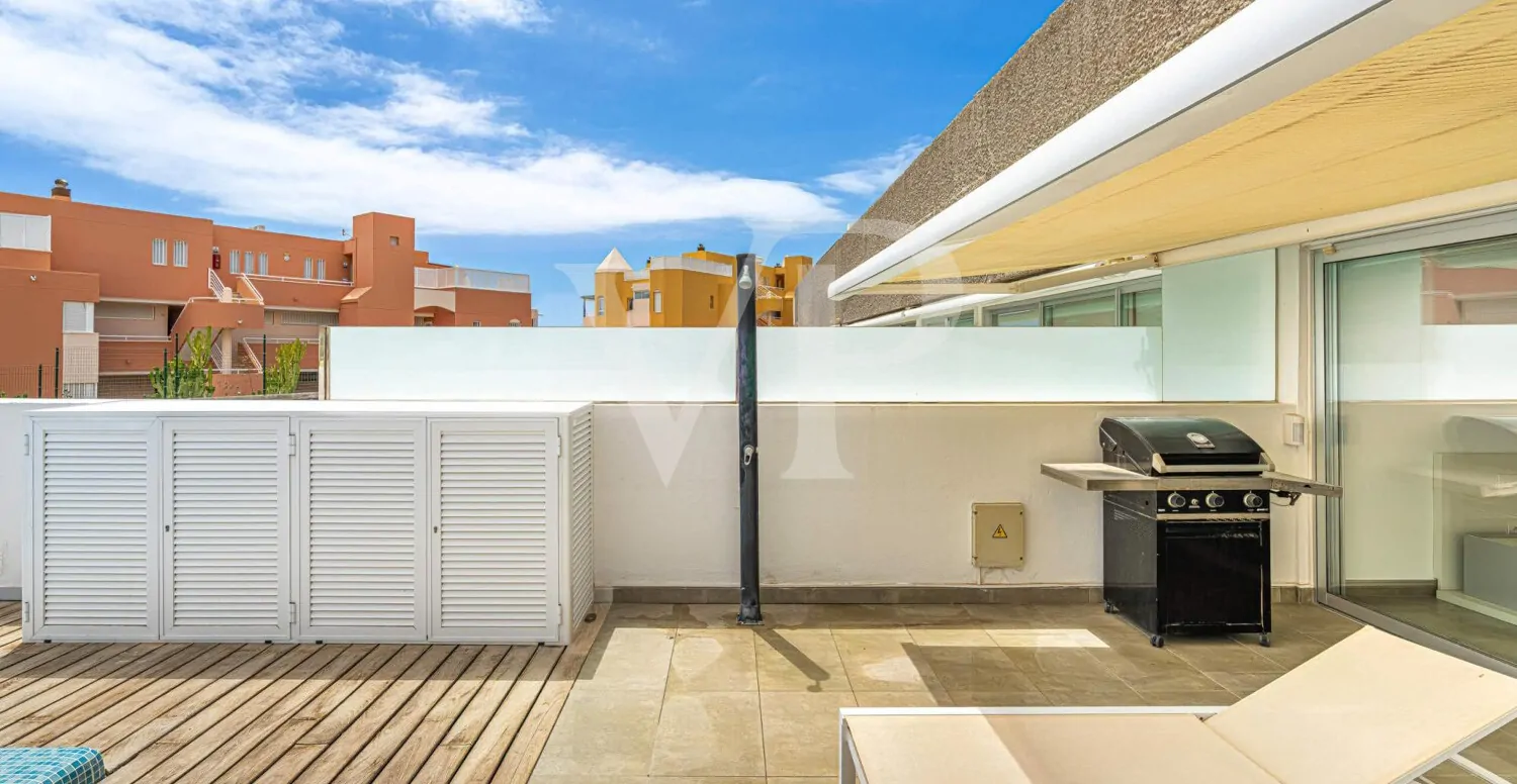 Beeindruckendes Apartment mit privatem Pool in La Caleta