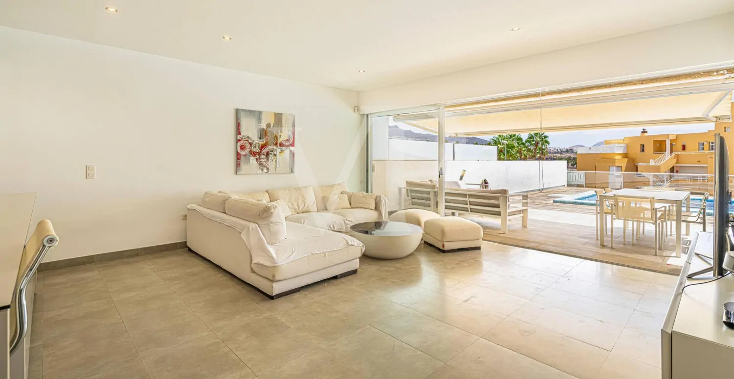 Beeindruckendes Apartment mit privatem Pool in La Caleta