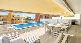 von_poll_real_estate_property_ES253185500_image_0