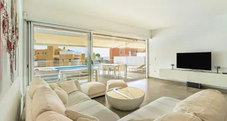 von_poll_real_estate_property_ES253185500_image_12