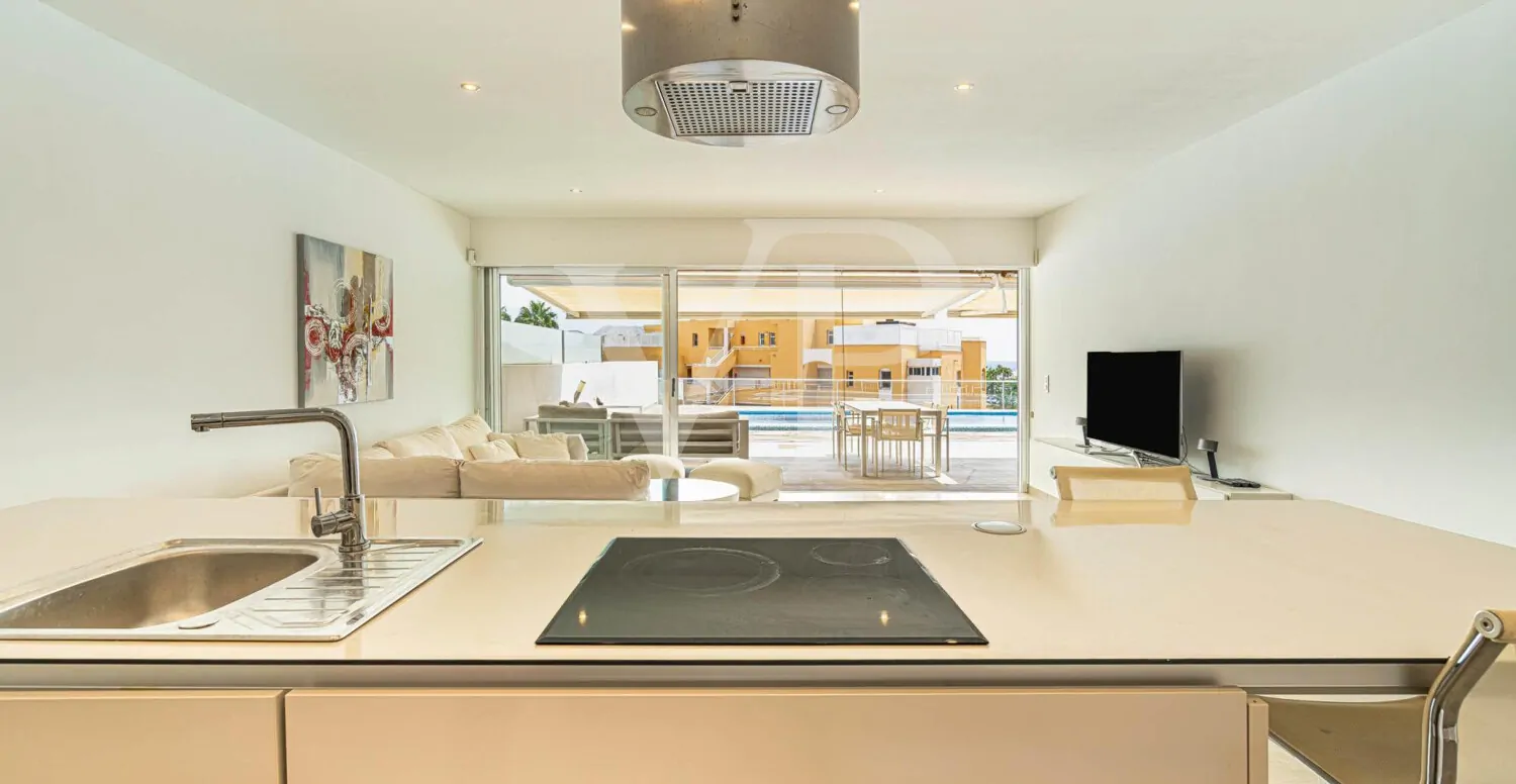 Beeindruckendes Apartment mit privatem Pool in La Caleta