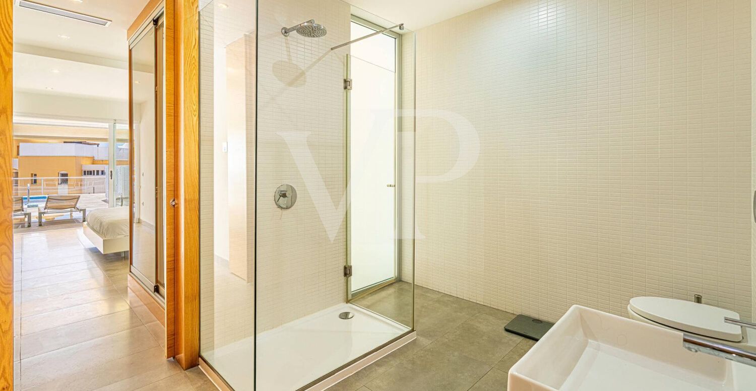 Beeindruckendes Apartment mit privatem Pool in La Caleta
