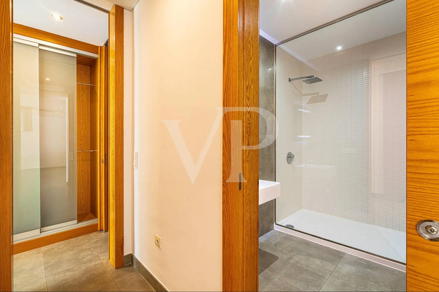 Lenyűgöző apartman saját medencével La Caletában