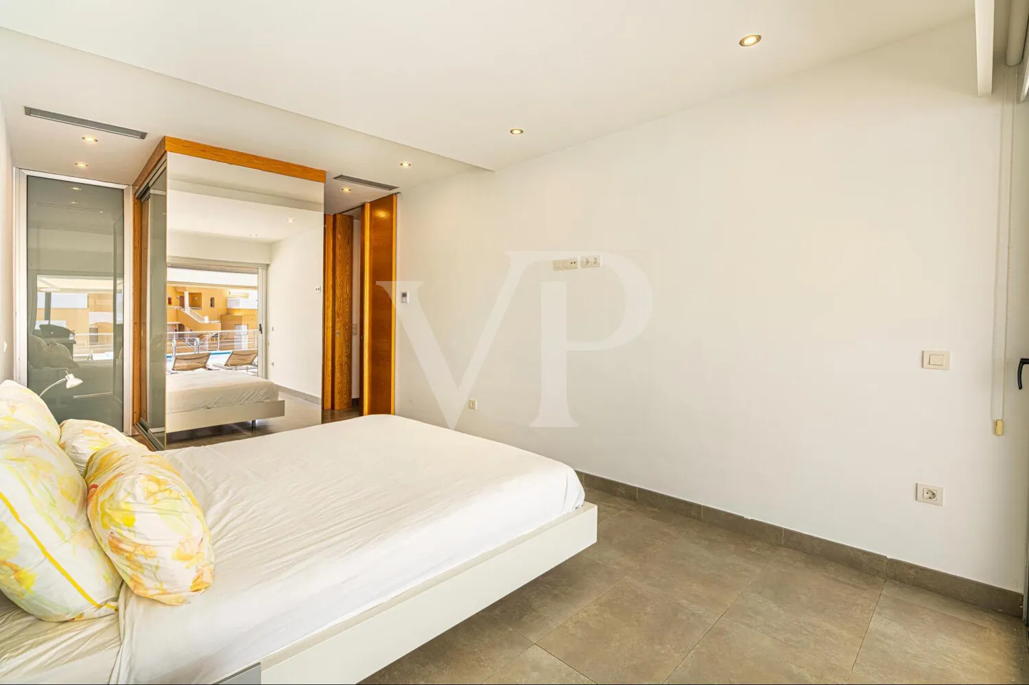 Lenyűgöző apartman saját medencével La Caletában