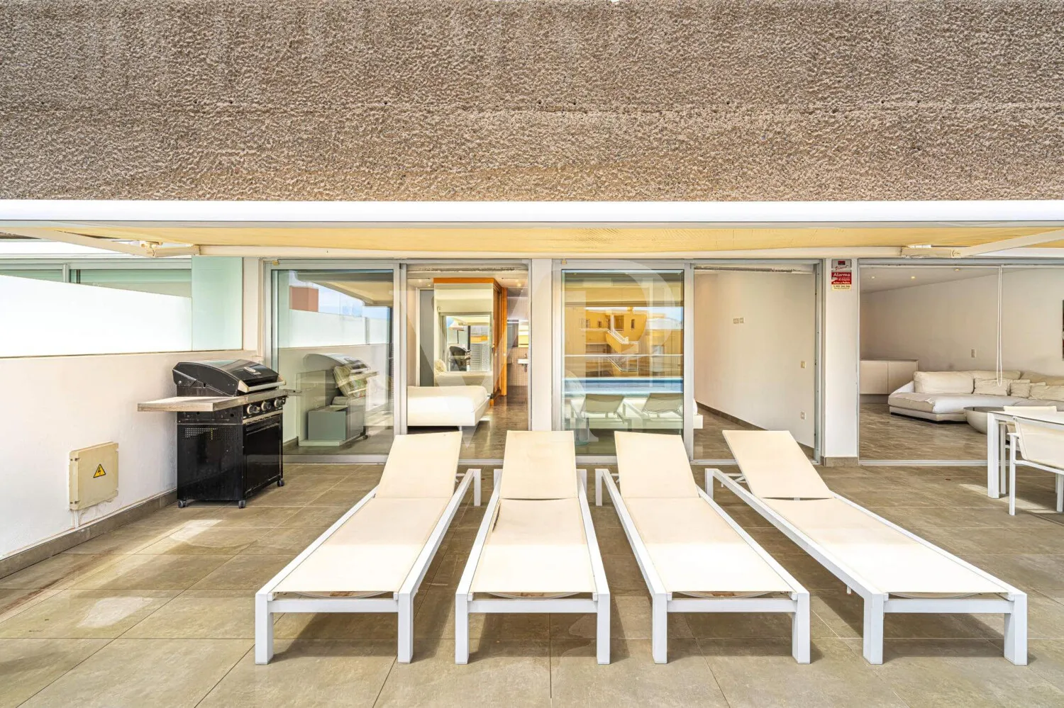 Lenyűgöző apartman saját medencével La Caletában