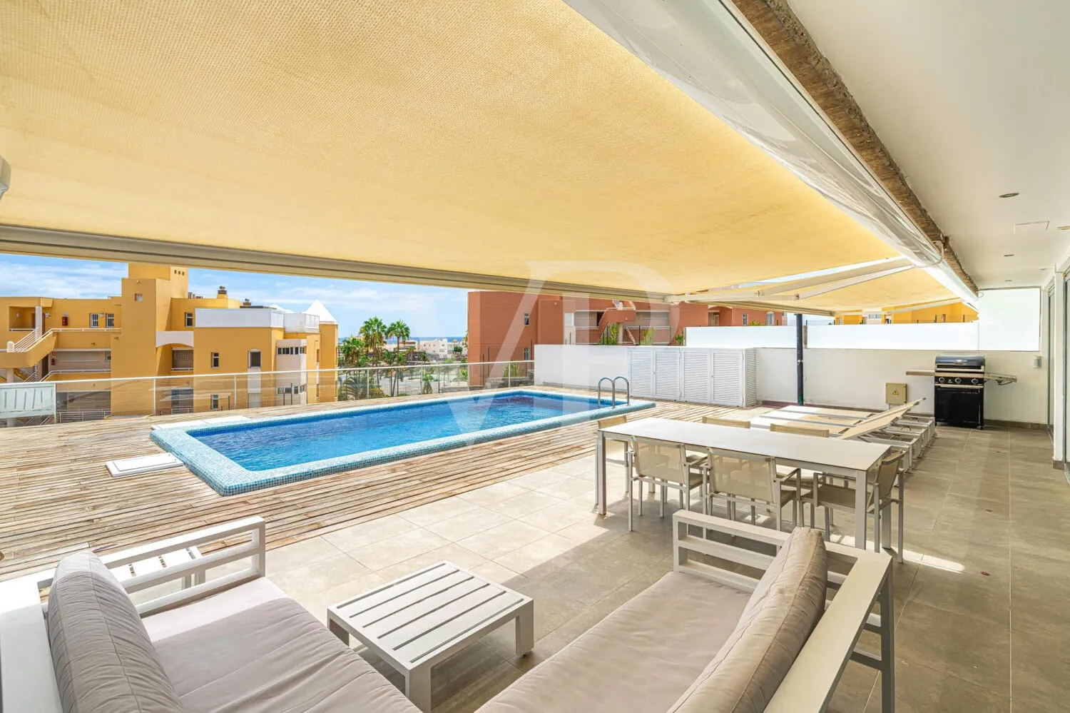 Lenyűgöző apartman saját medencével La Caletában