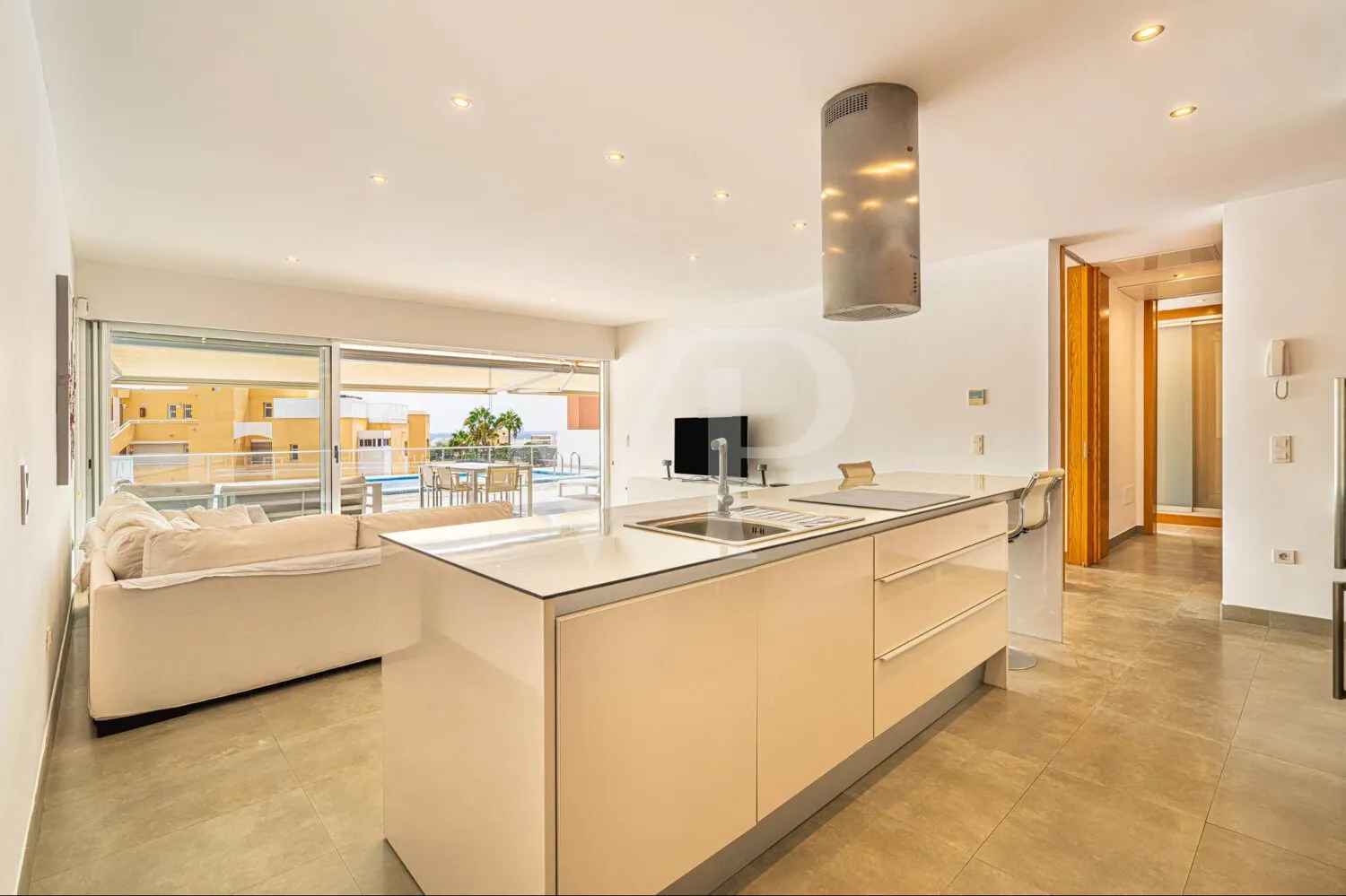 Lenyűgöző apartman saját medencével La Caletában