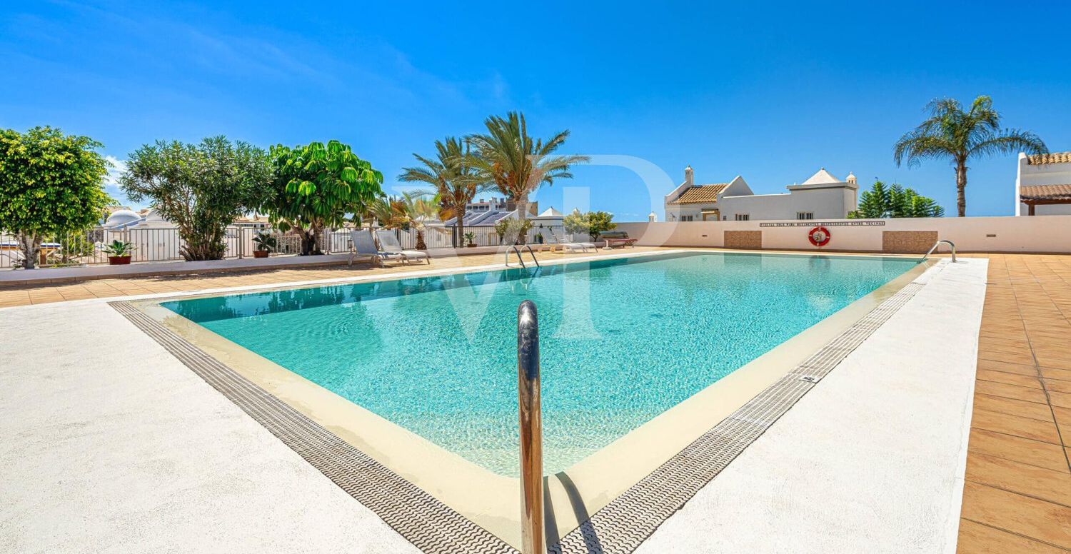 Charming Corner Apartment in Playa Paraíso with a Large Terrace