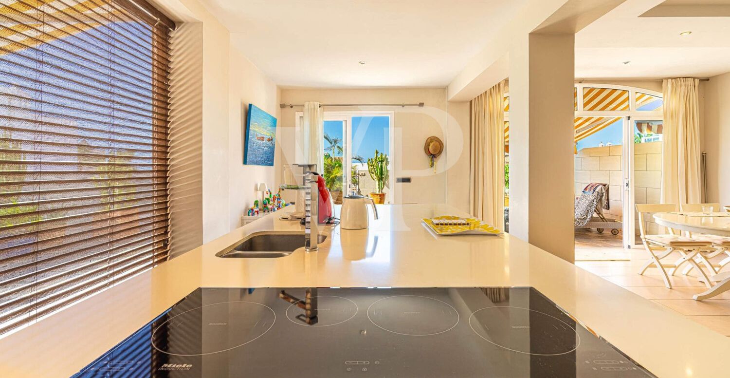 Charming Corner Apartment in Playa Paraíso with a Large Terrace
