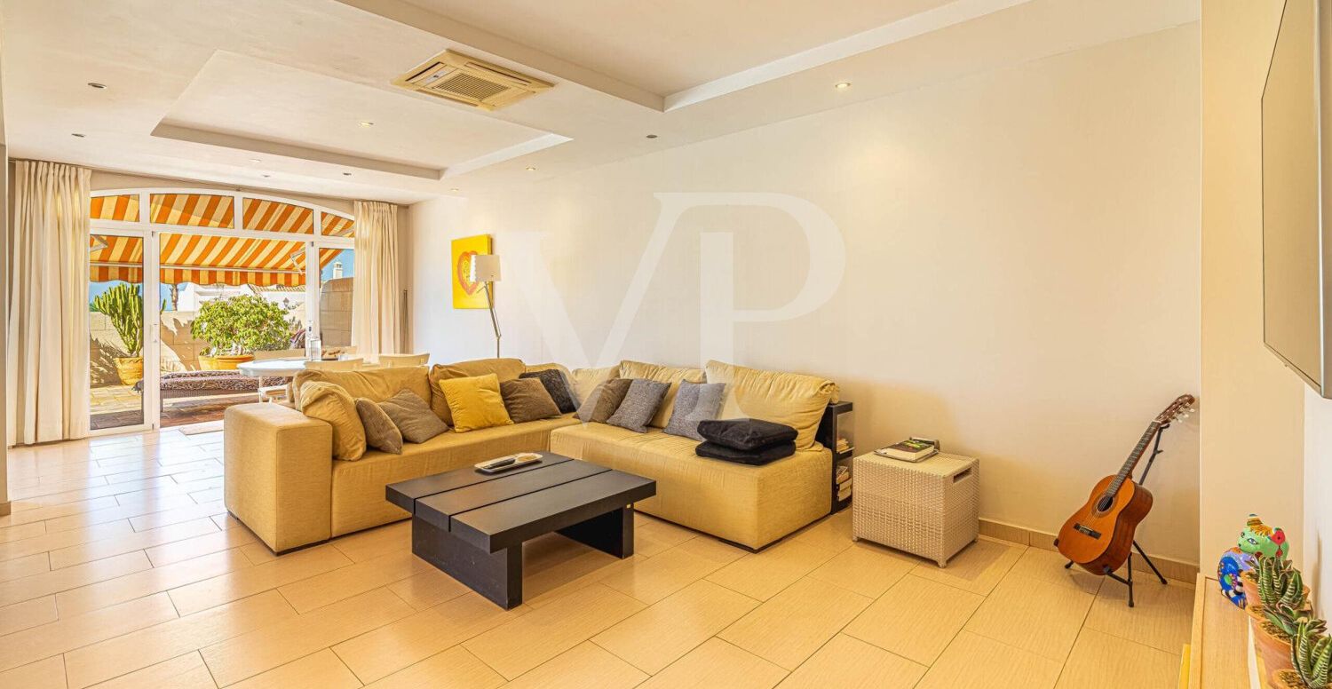 Charming Corner Apartment in Playa Paraíso with a Large Terrace