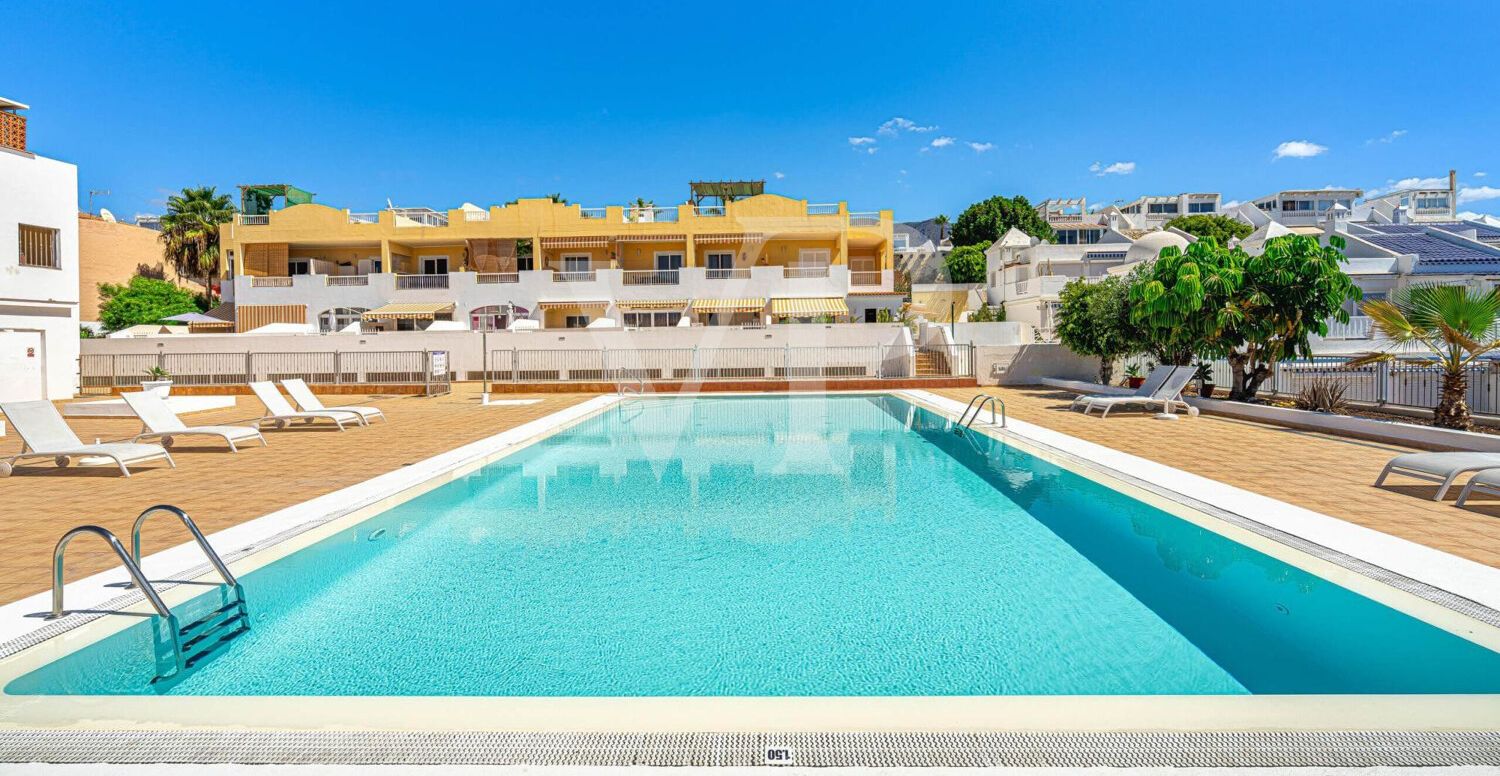 Charming Corner Apartment in Playa Paraíso with a Large Terrace