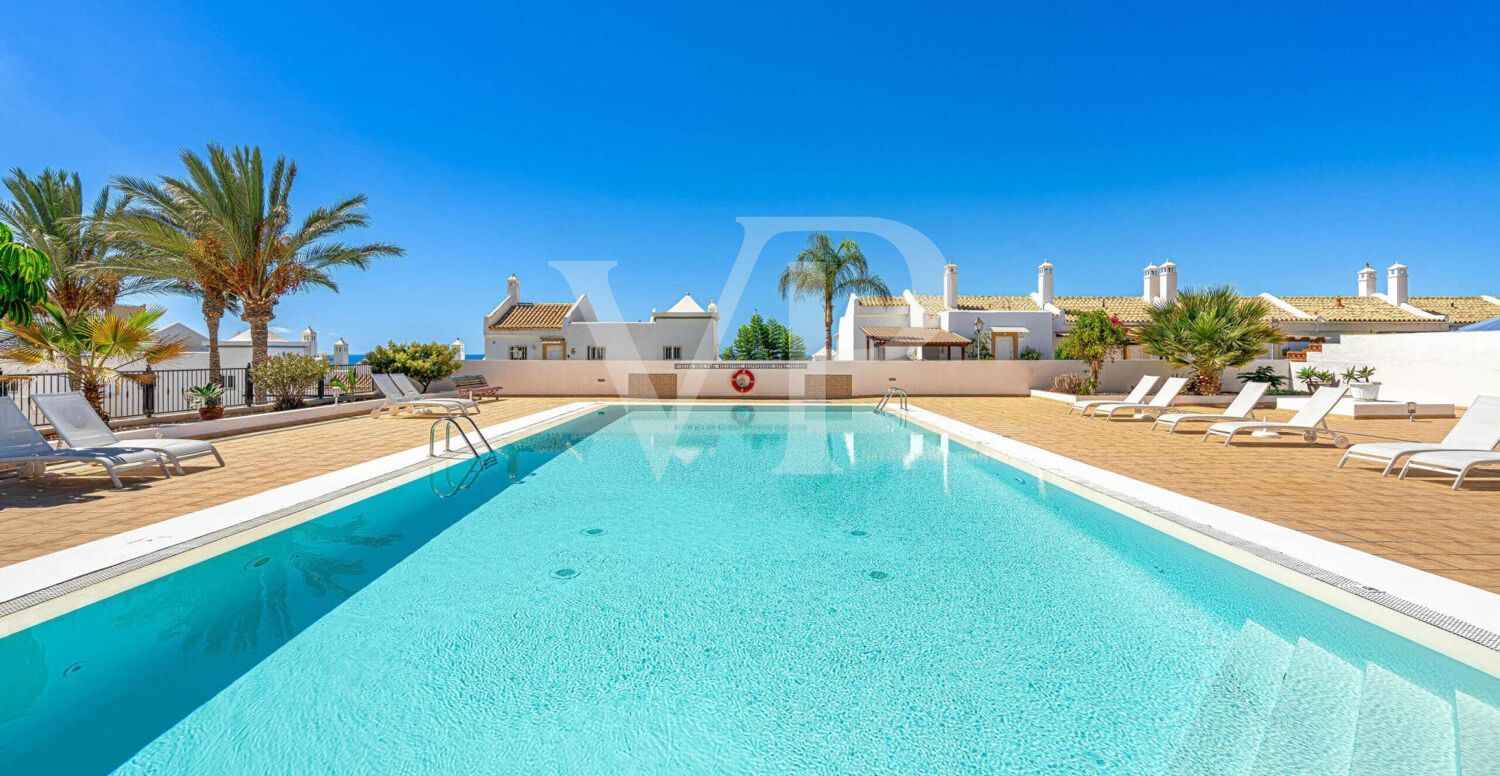 Charming Corner Apartment in Playa Paraíso with a Large Terrace