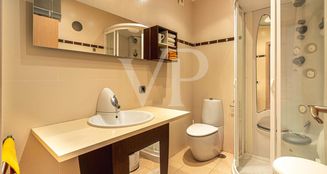 von_poll_real_estate_property_ES253185584_image_26