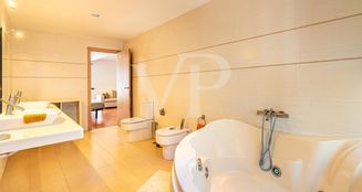 von_poll_real_estate_property_ES253185584_image_42