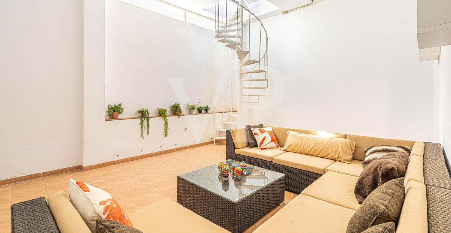 Charming Corner Apartment in Playa Paraíso with a Large Terrace